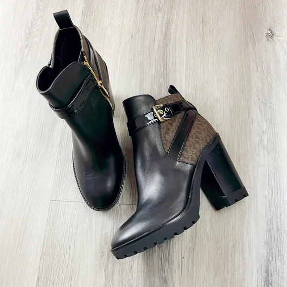 Michael Kors Clancy Boots ✨Brand New - Picture 5 of 7